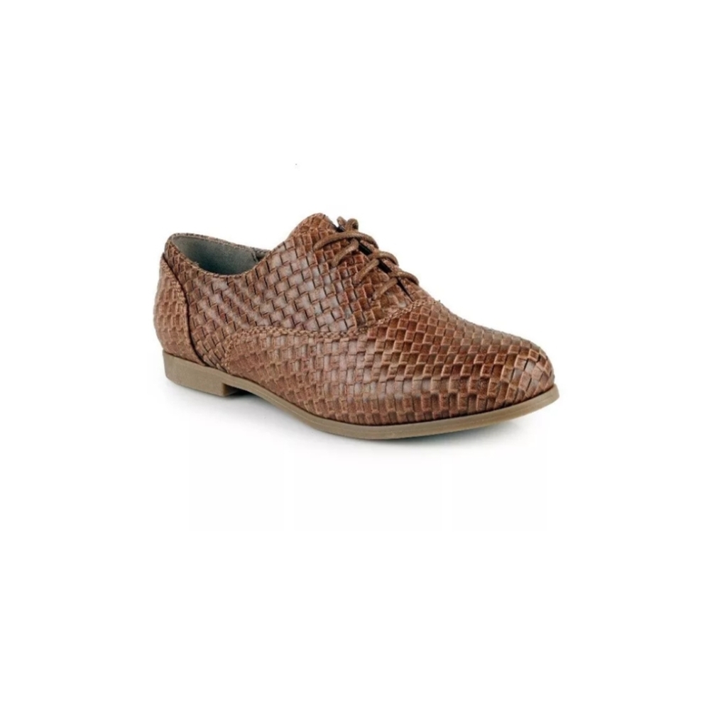 NWT Refresh Women's Size 8.5 Braided Embossed Oxford Shoes Lace-Up